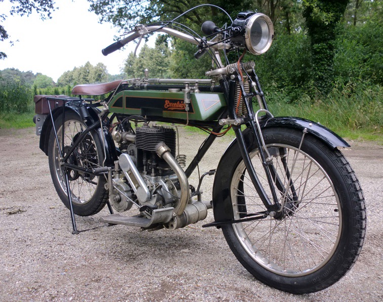 1914 Excelsior Big Single 810cc Single Cylinder SV & 2 Speed Jardine gearbox. Pioneer veteran motorcycle capable of hauling a sidecar as combination.