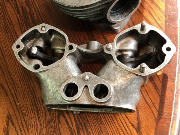 Aluminium single cylinder Norton Model 50 cylinder head & rocker box 348cc OHV 1957 to 1962. 1950s Norton 350 aluminium head and rocker box with rocker arms.