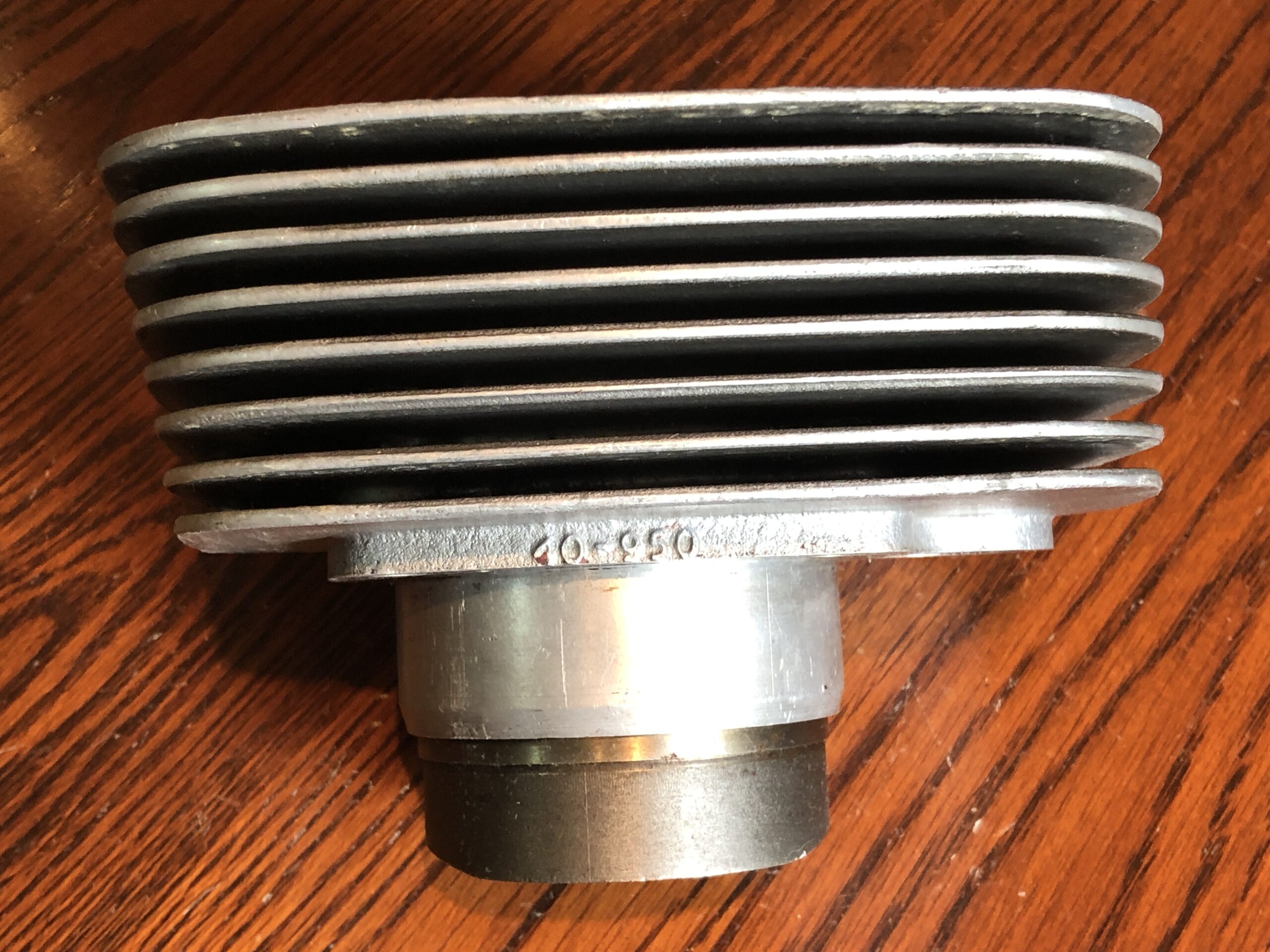 BSA B25, C25, Triumph TR25W Cylinder barrel with good fins 40-950. Clean engine barrel for 250cc single cylinder BSA Triumph motorcycle models 1968 to 1971