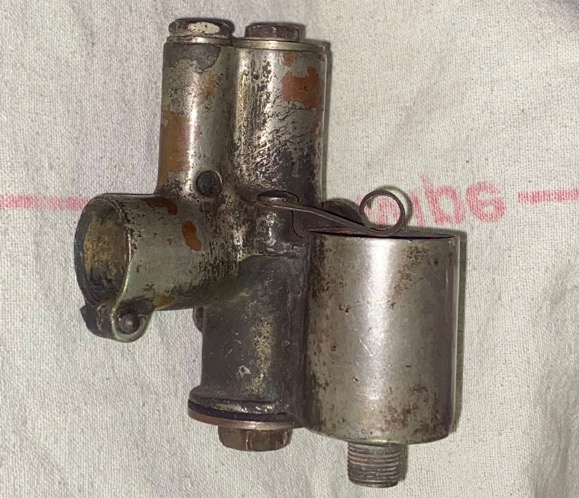 Binks 3-Jet brass carburettor in original condition. Antique motorbike parts for sale. Vintage & veteran motorcycle fuel carburettors for sale.