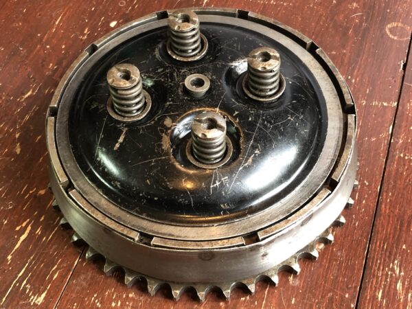 Complete BSA 4-spring clutch assembly A/B/M series pre-unit RGS, A7, A10, B31, B33, DBD Goldstar. Also BSA M20/M21/M33 models. Sprocket has 43 teeth