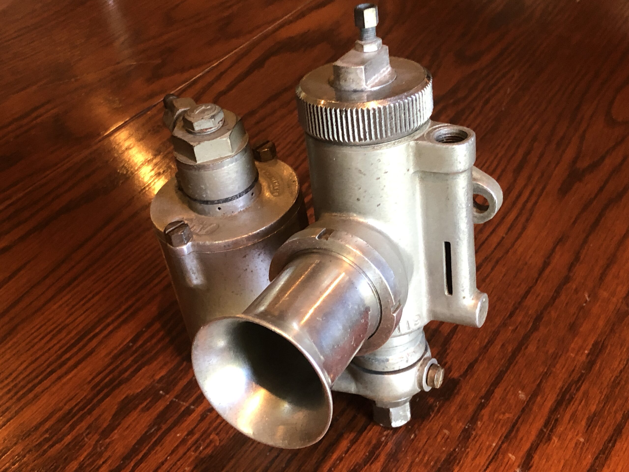 Original Amal 10TT9 carburettor 1-1/4" thro' flow, 7 degree bowl Poss Velocette Venom, Royal Enfield Constellation, Norton ES2 and Model 18. Vintage Amal carb