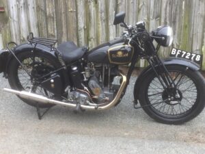 1936 Sunbeam Model 14 250cc OHV vintage motorcycle warming up for a short run – VIDEO